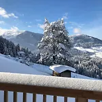 Almlodge Apartman *